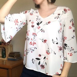 Floral blouse with bell sleeves